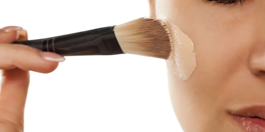 How Do I Prepare My Face for Makeup