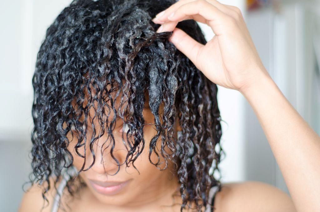 What are some natural hair products to use?